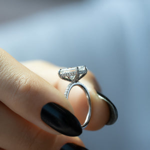 The Pave Crown Kamellie Set With A 1 Carat Radiant Lab Diamond
