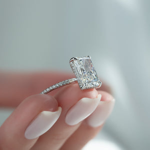 The Pave Crown Kamellie Set With A 1 Carat Radiant Lab Diamond
