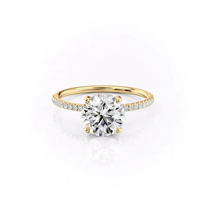 The Pave Crown Kamellie Set With A 1 Carat Round Moissanite