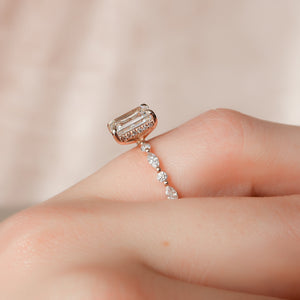 The Lindsey Set With A 1 Carat Emerald Lab Diamond
