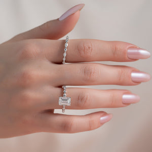 The Lindsey Set With A 3 Carat Emerald Lab Diamond