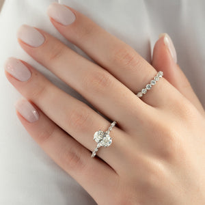 The Lindsey Set With A Oval Moissanite
