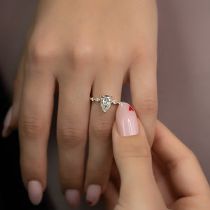 The Lindsey Set With A 1 Carat Pear Lab Diamond