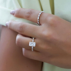 The Lindsey Set With A 2.5 Carat Radiant Lab Diamond