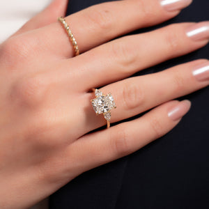 The Pears Liv Set With A Elongated Cushion Moissanite