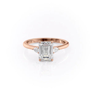 The Pears Liv Set With A 3.5 Carat Emerald Moissanite