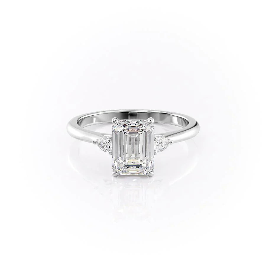 The Pears Liv Set With A 3.5 Carat Emerald Moissanite