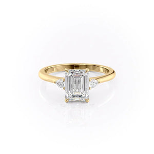 The Pears Liv Set With A 2 Carat Emerald Lab Diamond