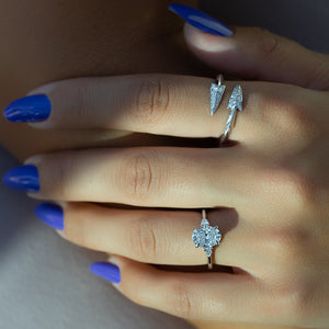 The Pears Liv Set With A 3 Carat Oval Lab Diamond