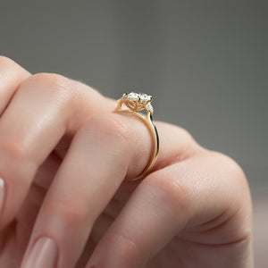 The Pears Liv Set With A 1.5 Carat Oval Lab Diamond