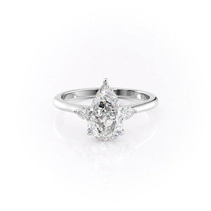 The Pears Liv Set With A Pear Moissanite