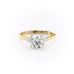 The Pears Liv Set With A 2 Carat Round Lab Diamond