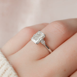 The Pears Liv Set With A 1.5 Carat Radiant Lab Diamond