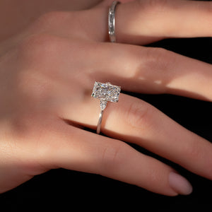 The Pears Liv Set With A 1.5 Carat Radiant Lab Diamond