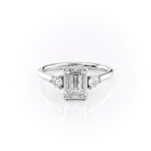 The Lia Set With A 1.5 Carat Emerald Lab Diamond