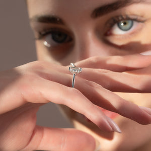 The Lia Set With A 2 Carat Emerald Lab Diamond