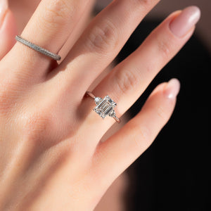 The Lia Set With A 2 Carat Emerald Lab Diamond