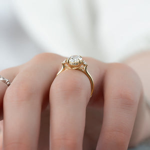 The Lia Set With A 1 Carat Oval Lab Diamond