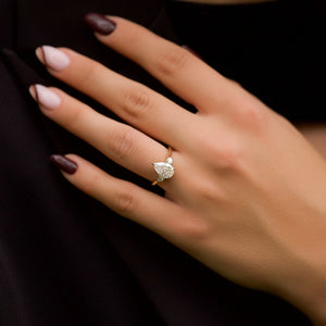 The Lia Set With A 2.5 Carat Pear Lab Diamond