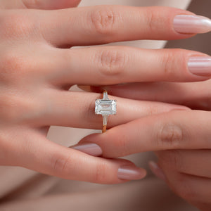 The Liv Set With A Emerald Moissanite