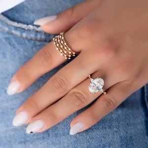The Naomi Set With A Oval Moissanite