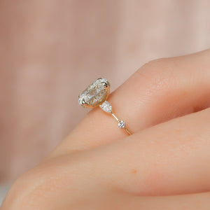 The Naomi Set With A Oval Moissanite