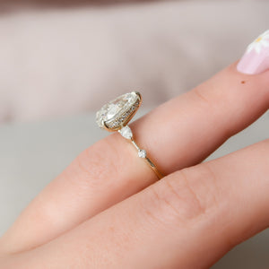 The Naomi Set With A Pear Moissanite