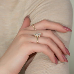 The Maia Set With A 1 Carat Oval Lab Diamond