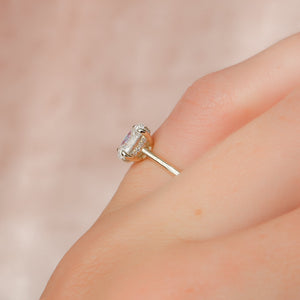The Maia Set With A 1 Carat Oval Lab Diamond