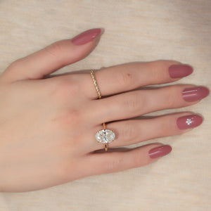 The Maia Set With A 1 Carat Oval Lab Diamond