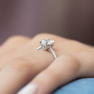 The Pave Maia Set With A Emerald Moissanite