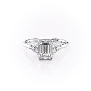 The Scarlett Set With A Emerald Moissanite