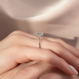 The Scarlett Set With A 1 Carat Emerald Lab Diamond