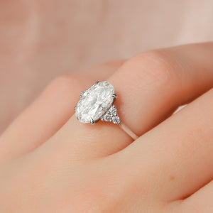The Scarlett Set With A 1 Carat Oval Lab Diamond