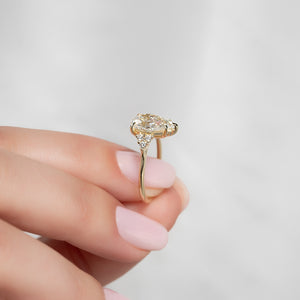 The Scarlett Set With A Pear Moissanite