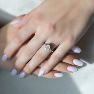 The Scarlett Set With A Pear Moissanite