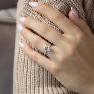 The Eve Set With A Elongated Cushion Moissanite