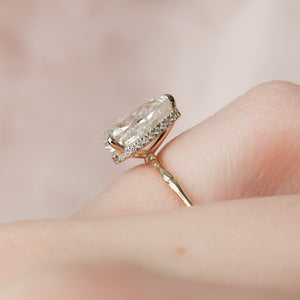 The Eve Set With A 1 Carat Pear Lab Diamond