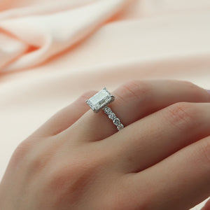 The Adelle Set With A 2 Carat Radiant Lab Diamond