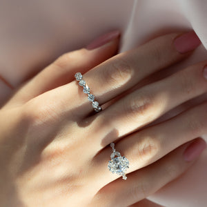 The Chelsea Set With A 2 Carat Oval Lab Diamond