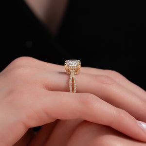 The Angelina Set With A Cushion Moissanite