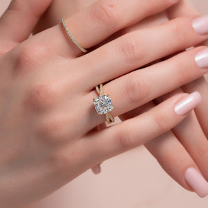 The Angelina Set With A 2 Carat Cushion Lab Diamond