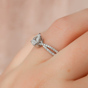 The Angelina Set With A 1 Carat Pear Lab Diamond