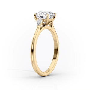 The Pears Liv Set With A 3 Carat Emerald Lab Diamond