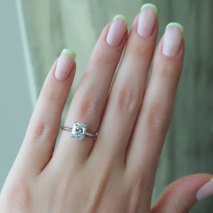 The Razor Kamellie Set With A 1.5 Carat Elongated Cushion Lab Diamond