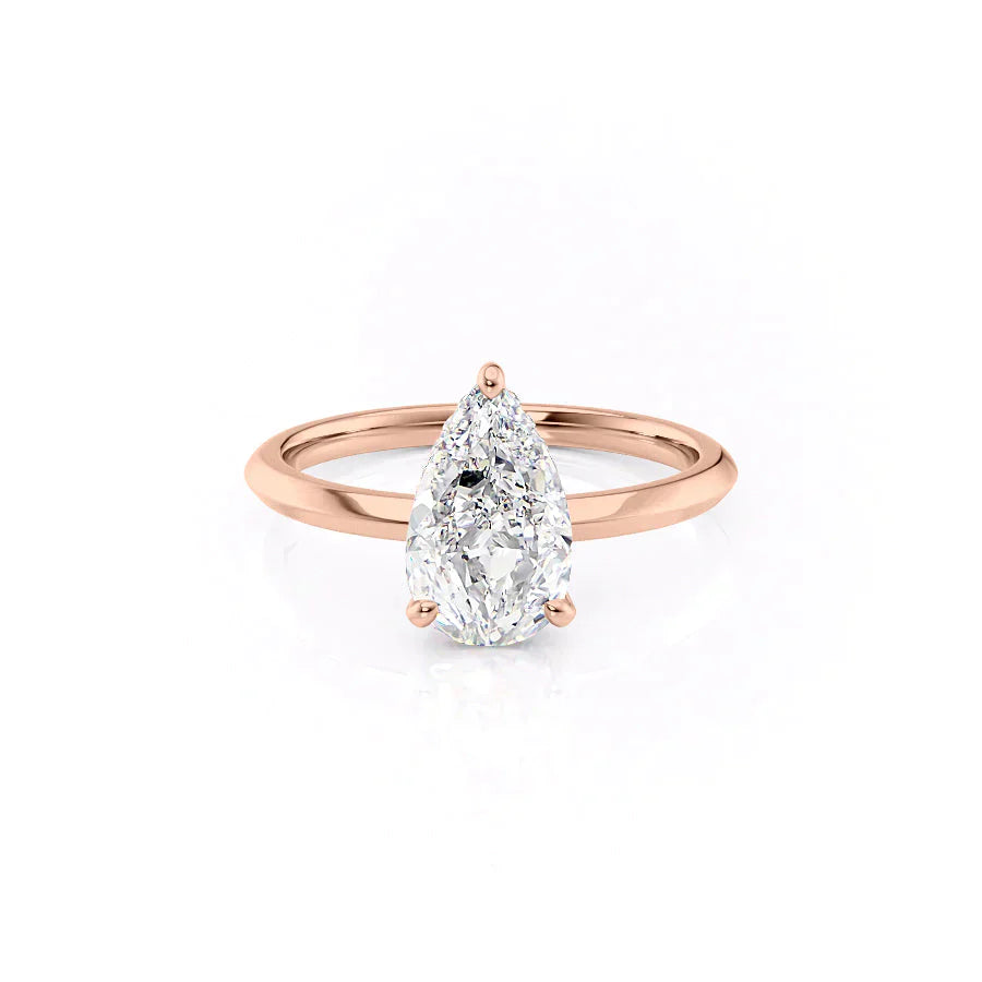 The Razor Kamellie Set With A 3 Carat Pear Lab Diamond