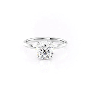 The Razor Kamellie Set With A 3 Carat Round Lab Diamond