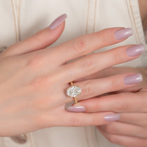 The Elizabeth Set With A 2 Carat Oval Lab Diamond