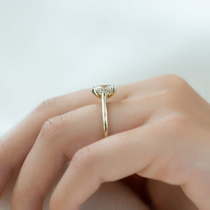 The Natalie Set With A Oval Moissanite