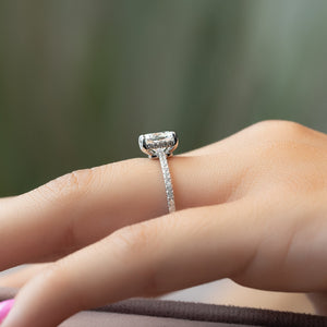 The Low Profile Kamellie Set With A Elongated Cushion Moissanite